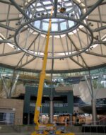 OMMELIFT 3000 R / 3150 RJ tela-alustainen nostin