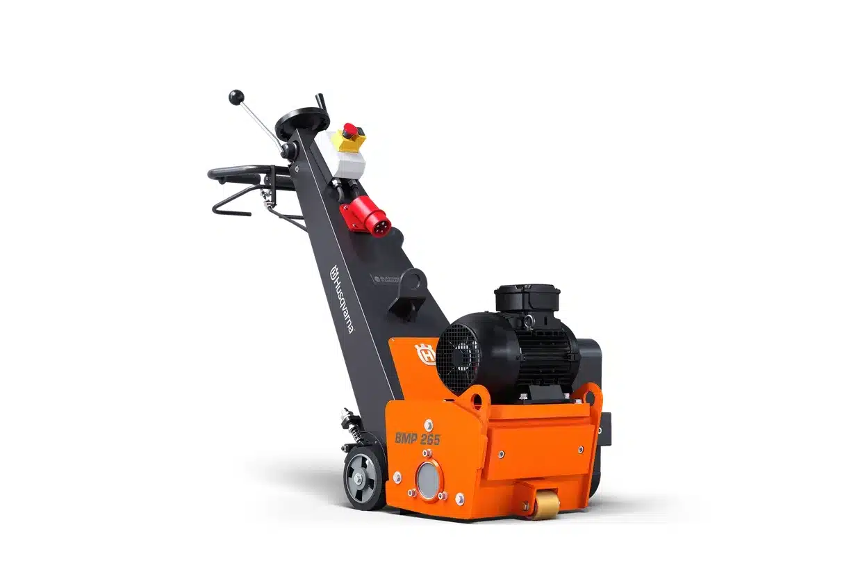 Husqvarna BMP-265E betonijyrsin 400V - oranssi kävelyohjattava jyrsinkone kallistettavalla ohjausohjaimella ja sähkömoottorilla.
